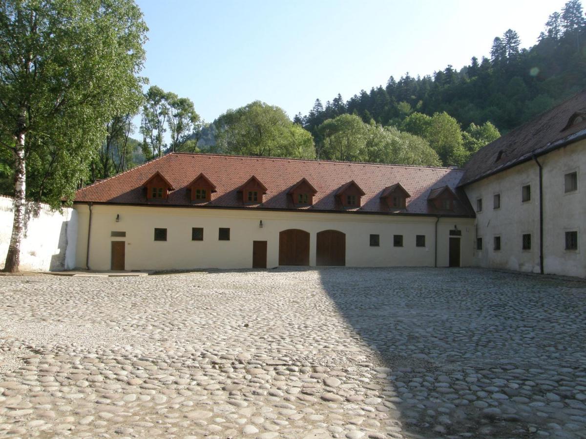 Muzeum Červený Kláštor Exterior foto